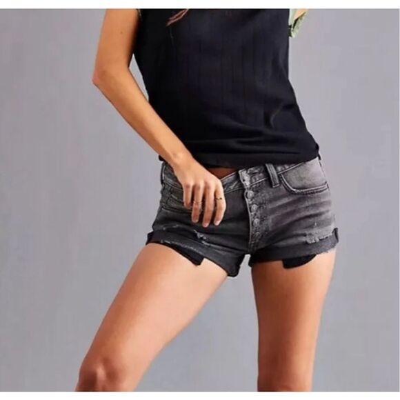 Free People We The Free Romeo Rolled Cut Off Short in Black Mambo Size 25 - Picture 2 of 13